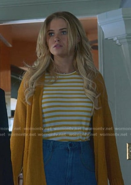 Virginia Gardner photo