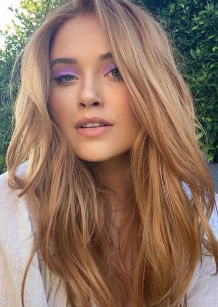 Virginia Gardner photo