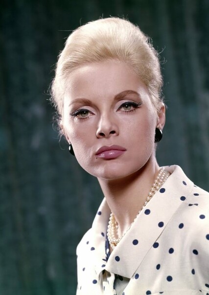 Virna Lisi photo