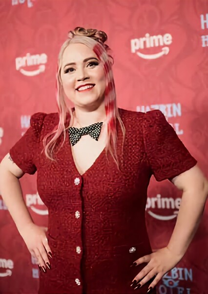 Vivienne Medrano photo