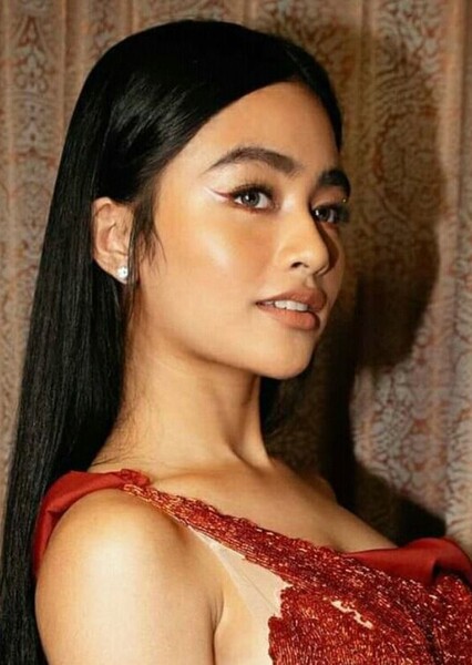 Vivoree Esclito photo
