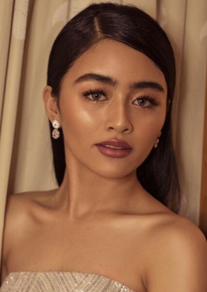 Vivoree Esclito photo