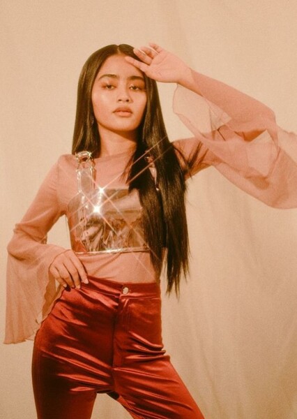 Vivoree Esclito photo