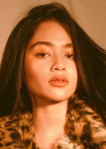 Vivoree Esclito photo