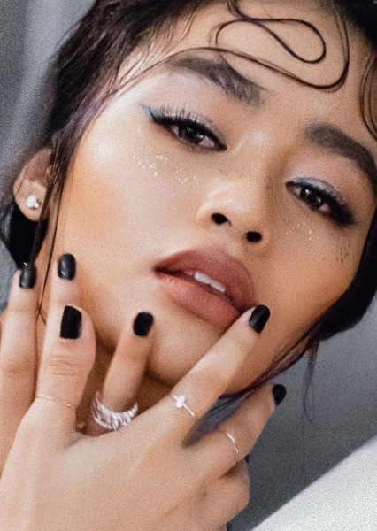 Vivoree Esclito photo
