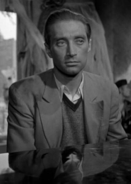 Vladek Sheybal photo