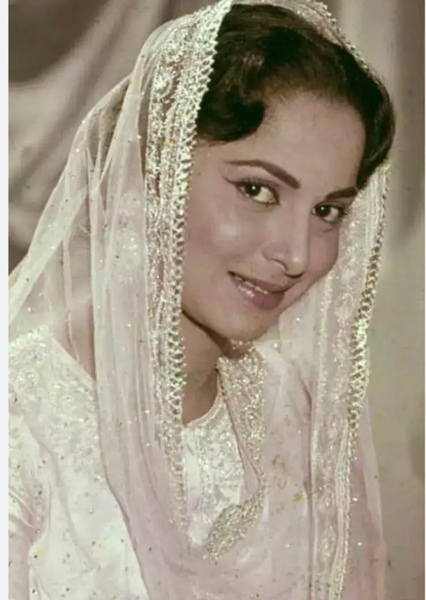 Waheeda Rehman photo