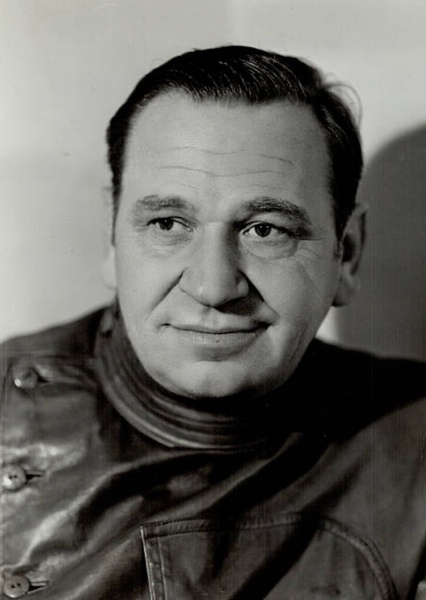 Wallace Beery photo
