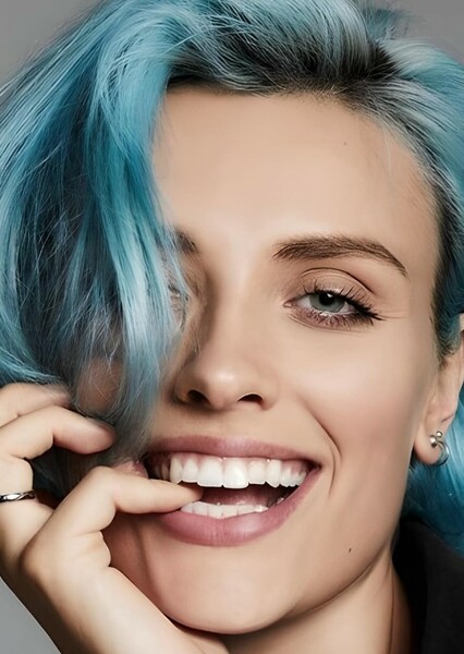 Wallis Day photo