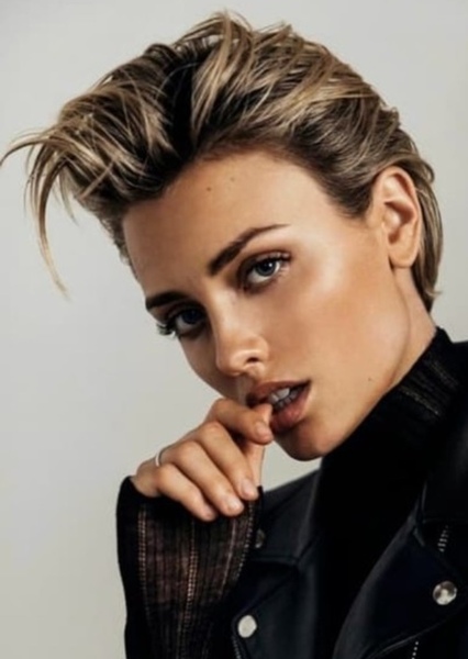 Wallis Day photo