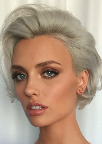 Wallis Day photo