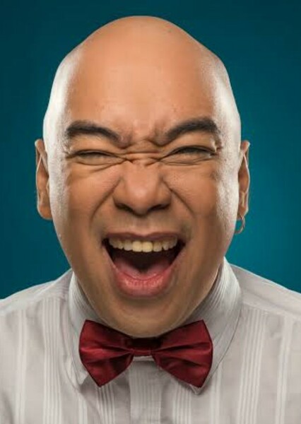 Wally Bayola photo