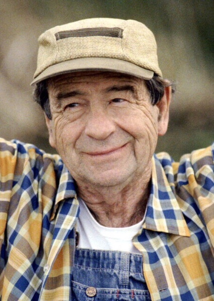 Walter Matthau photo