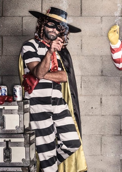Walton Goggins photo