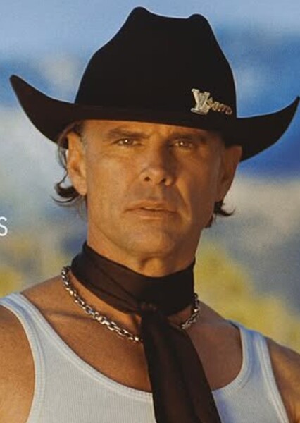 Walton Goggins photo