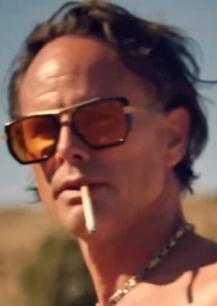 Walton Goggins photo