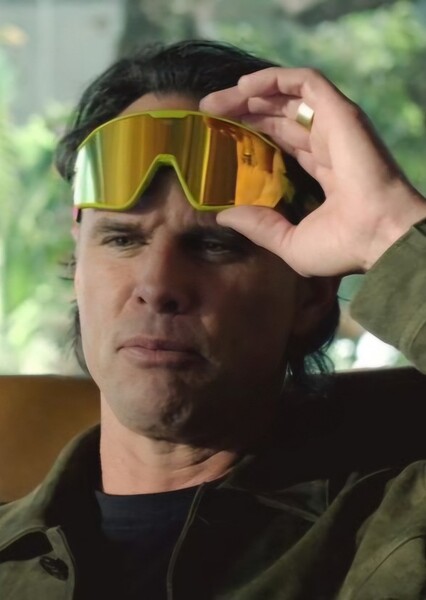 Walton Goggins photo