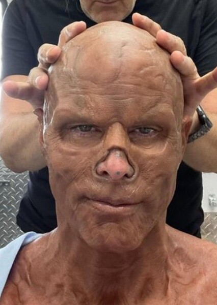 Walton Goggins