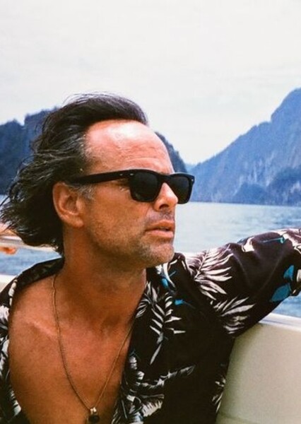 Walton Goggins photo