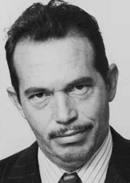 Warren Oates photo