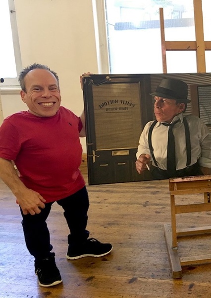 Warwick Davis photo