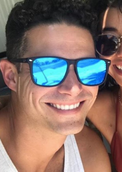 Wells Adams photo