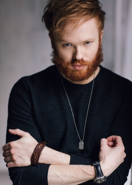 Wesley MacInnes photo