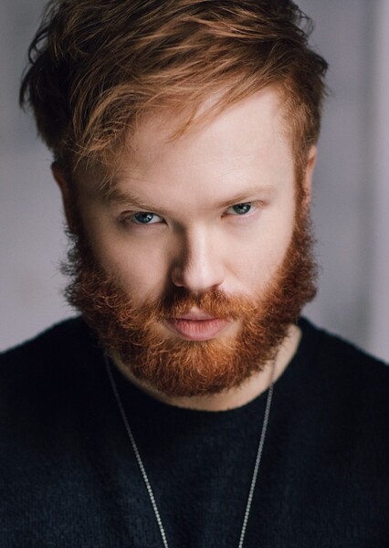 Wesley MacInnes photo