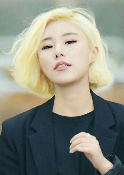 Wheein photo
