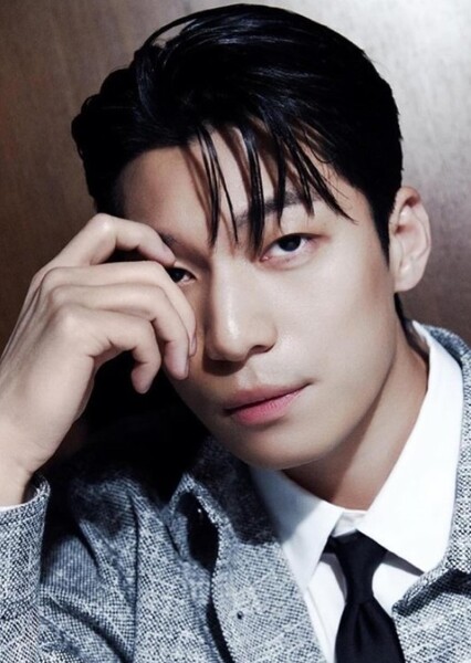 Wi Ha-jun photo
