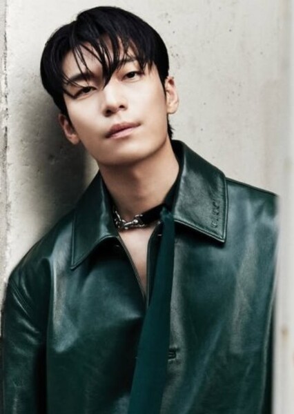 Wi Ha-jun photo