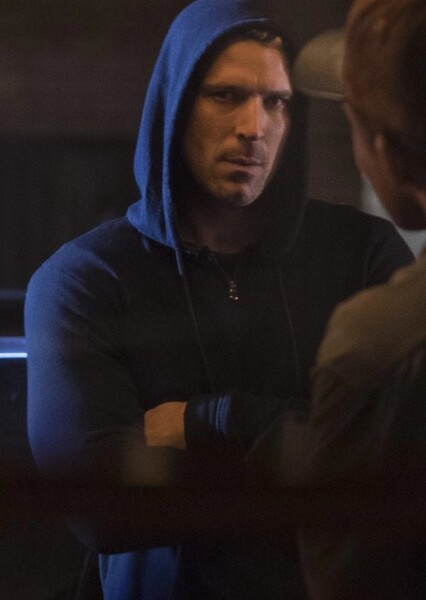 Wil Traval photo