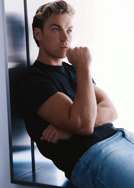 Will Poulter photo