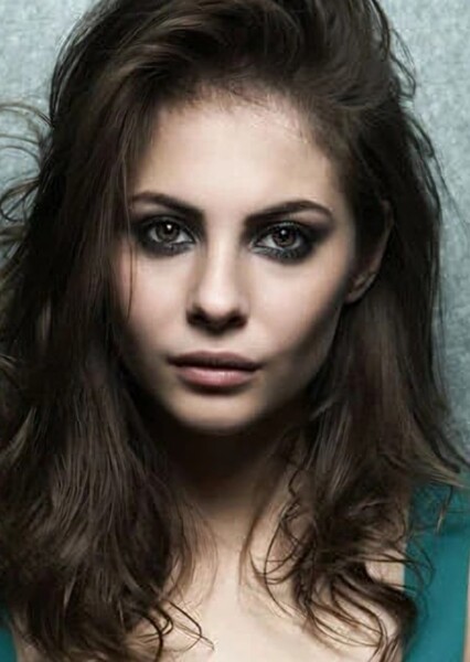 Willa Holland photo