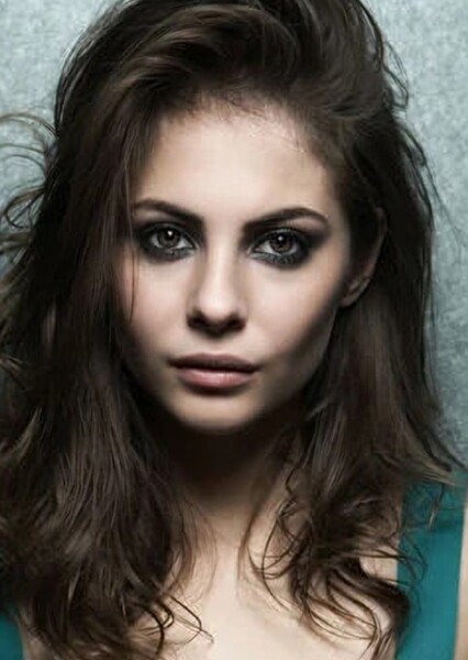 Willa Holland photo