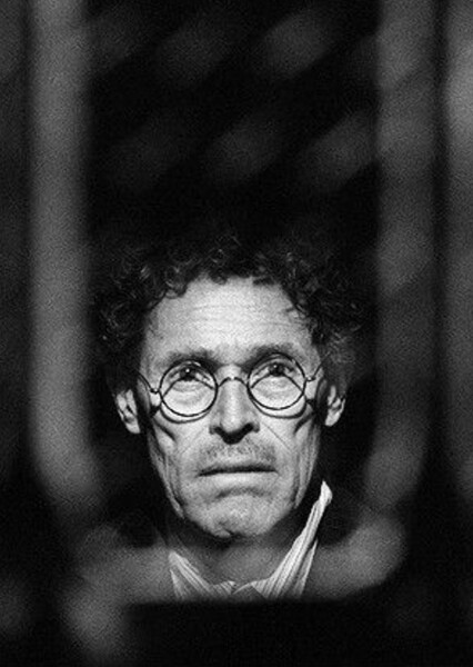 Willem Dafoe photo