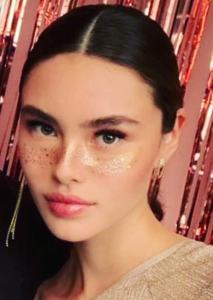 Willow Allen photo