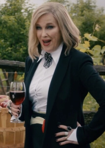 Wine and Roses (Schitt's Creek episode)