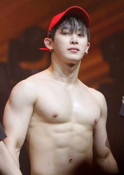 WONHO photo