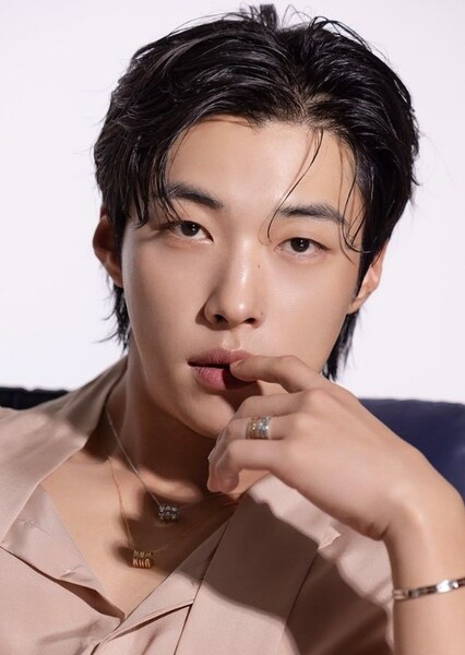 Woo Do-hwan photo