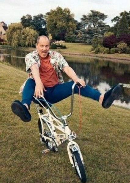 Woody Harrelson photo