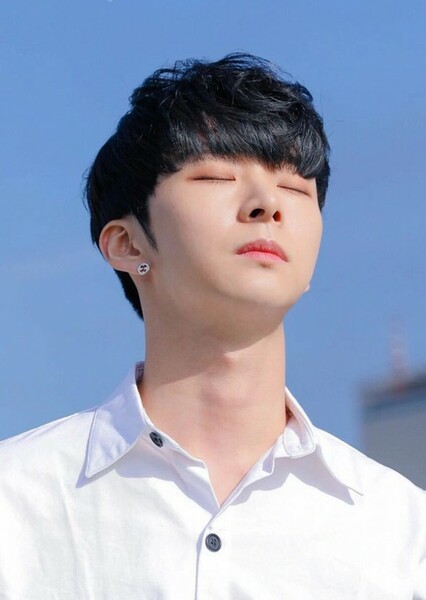 Wooyoung (Choi Woo-yeong)