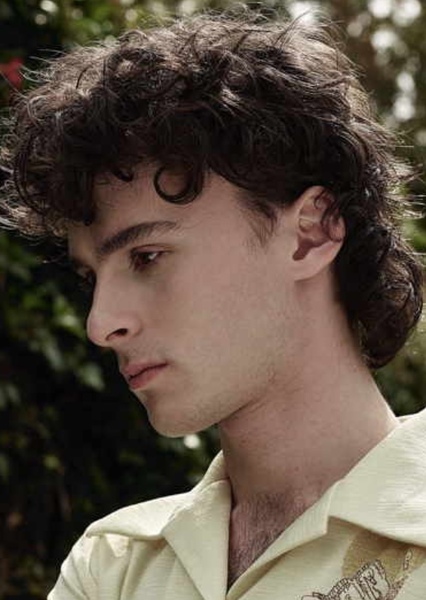 Wyatt Oleff photo