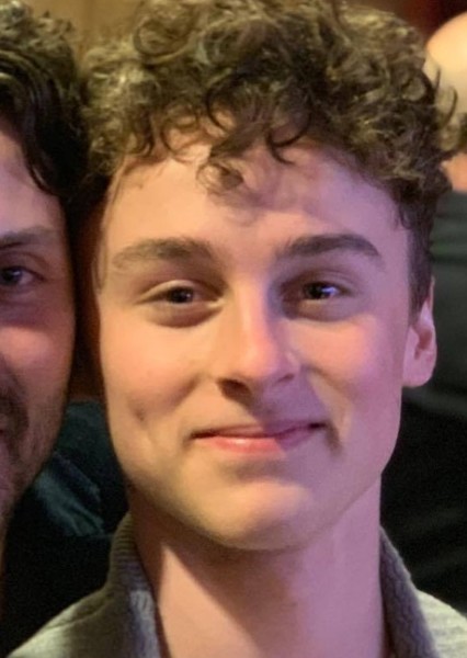 Wyatt Oleff photo