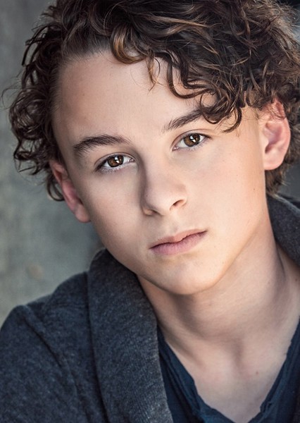 Wyatt Oleff photo