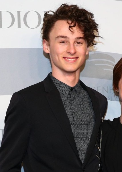 Wyatt Oleff photo