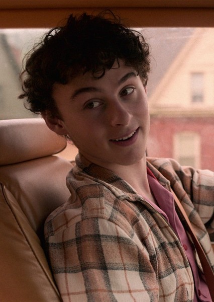 Wyatt Oleff photo