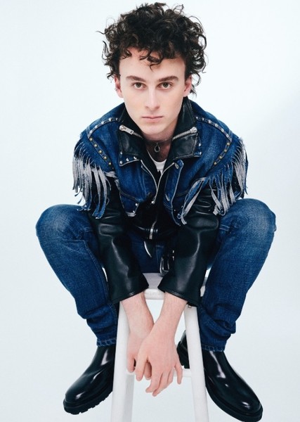 Wyatt Oleff photo