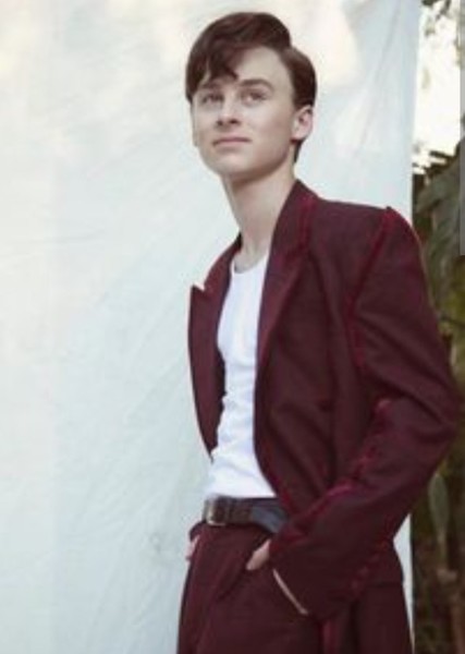 Wyatt Oleff photo