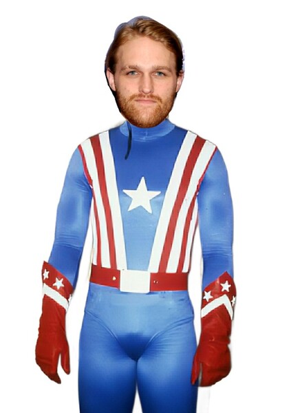 Wyatt Russell photo